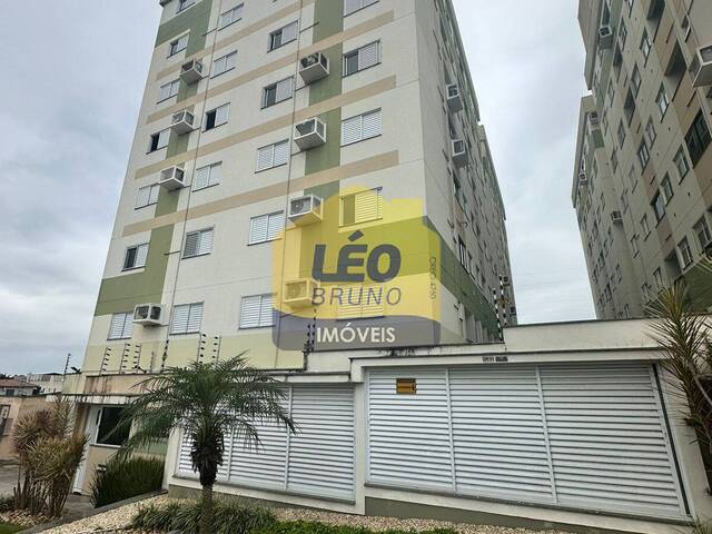 #1810 - Apartamento para Venda em Criciúma - SC - 3